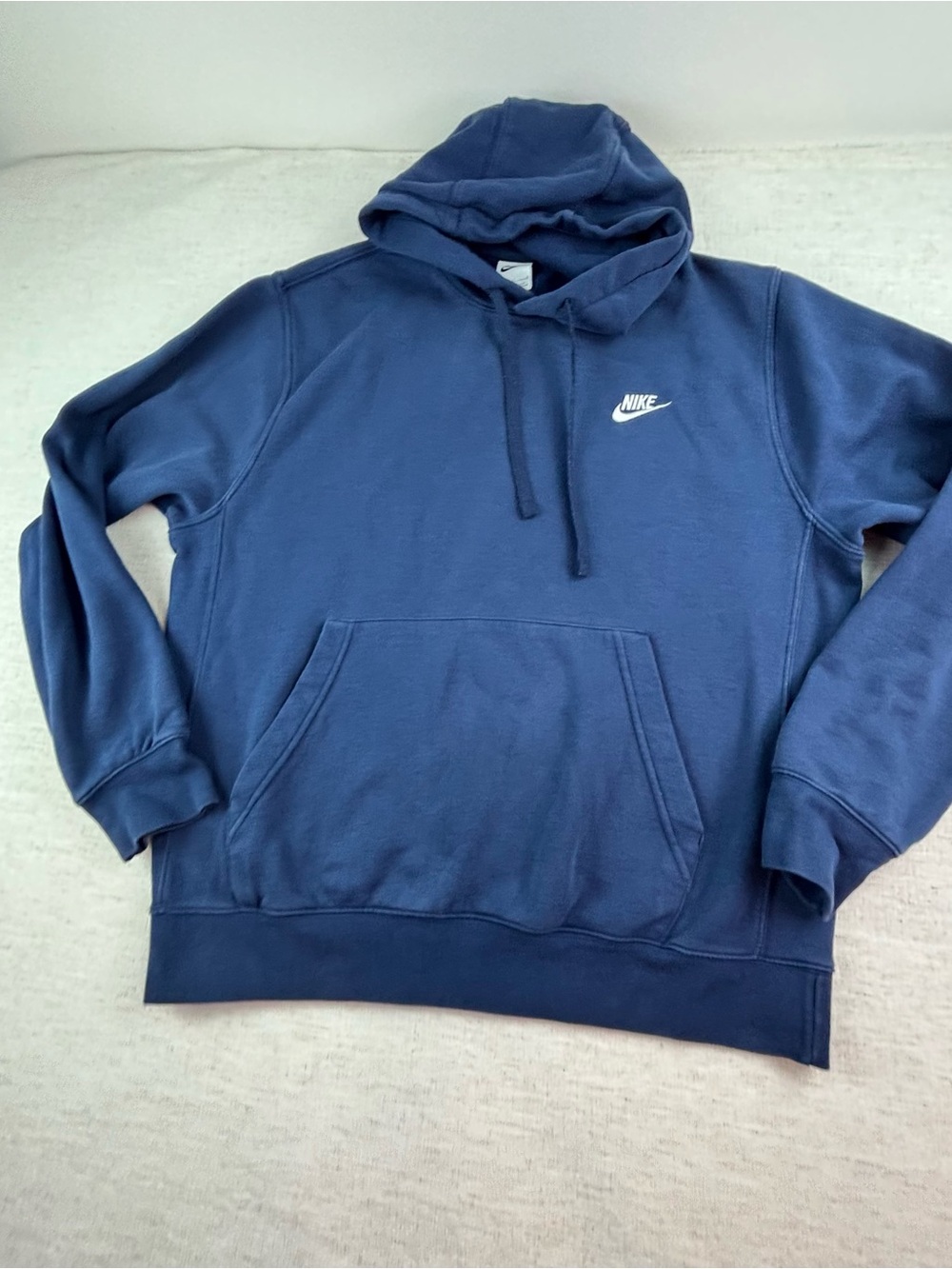 Nike Men's L long sleeve Sportswear Club Fleece Pullover Hoodie navy blue‎